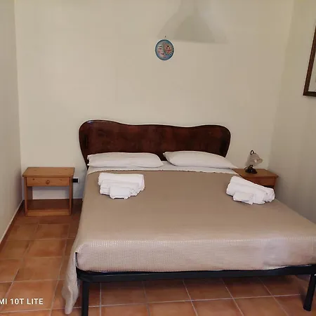 Gioiosa & Delia Bed & Breakfast 3*