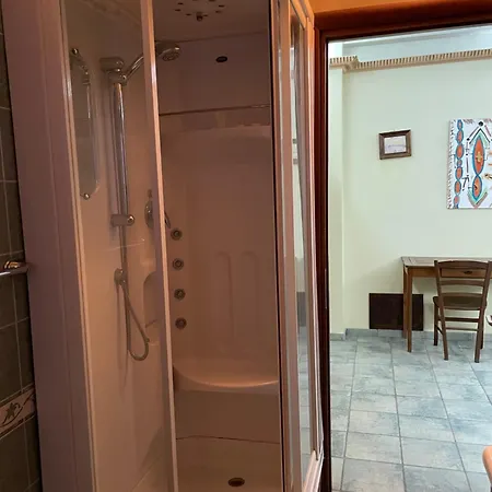 Gioiosa & Delia Джойоза-Йоника