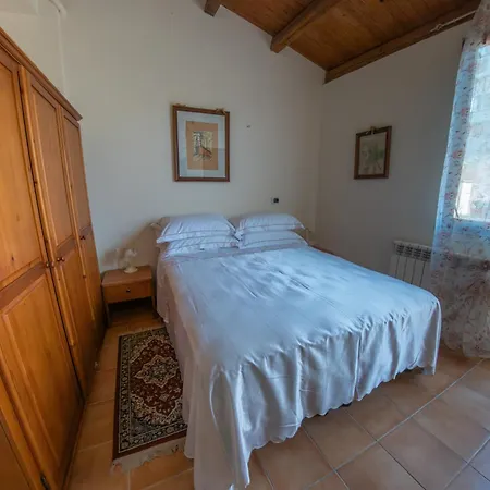 فندق مبيت وإفطار Gioiosa 3*
