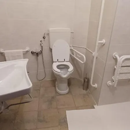 فندق مبيت وإفطار Gioiosa 3*