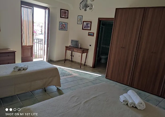 Gioiosa & Delia ジョイオーザ・イオーニカ